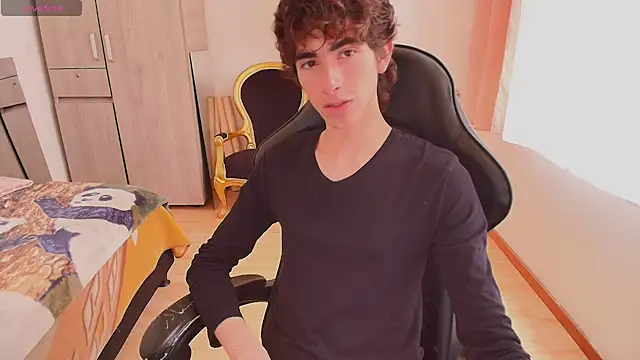 Snapshot of Nude_Boy18 chatting on 12, 9, 2025 Nude Boy18 online show from 12, 9, 2025