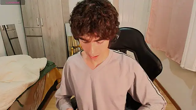 Snapshot of Nude_Boy18 chatting on 13, 9, 2025 Nude Boy18 online show from 13, 9, 2025