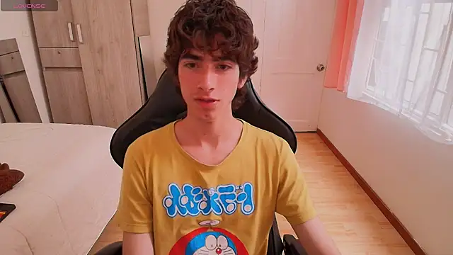 Snapshot of Nude_Boy18 chatting on 16, 9, 2025 Nude Boy18 online show from 16, 9, 2025