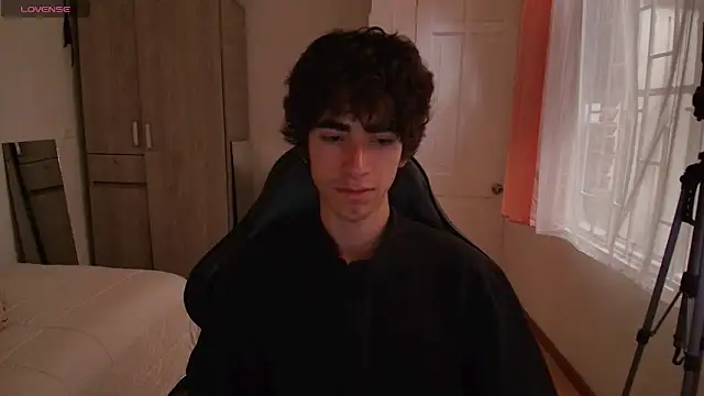 Snapshot of Nude_Boy18 chatting on 18, 9, 2025 Nude Boy18 online show from 18, 9, 2025