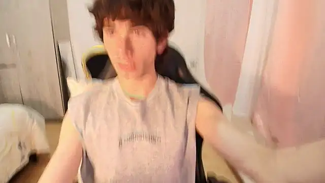 Snapshot of Nude_Boy18 chatting on 24, 9, 2025 Nude Boy18 online show from 24, 9, 2025