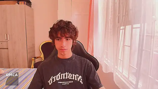 Snapshot of Nude_Boy18 chatting on 1, 10, 2025 Nude Boy18 online show from 1, 10, 2025