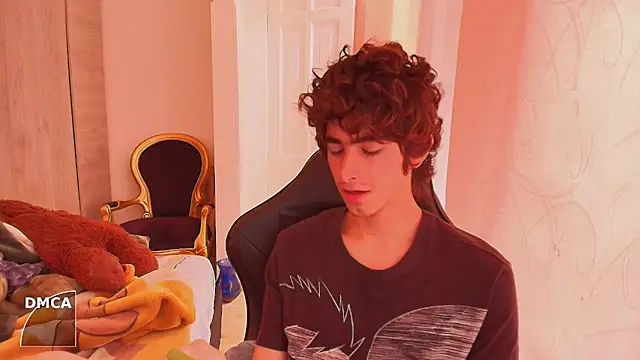 Snapshot of Nude_Boy18 chatting on 3, 10, 2025 Nude Boy18 online show from 3, 10, 2025