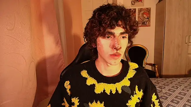 Snapshot of Nude_Boy18 chatting on 1, 11, 2025 Nude Boy18 online show from 1, 11, 2025