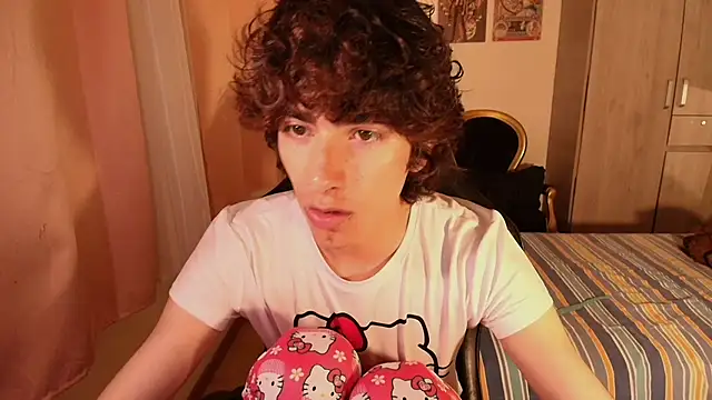 Snapshot of Nude_Boy18 chatting on 3, 11, 2025 Nude Boy18 online show from 3, 11, 2025