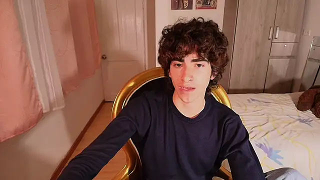 Snapshot of Nude_Boy18 chatting on 6, 11, 2025 Nude Boy18 online show from 6, 11, 2025