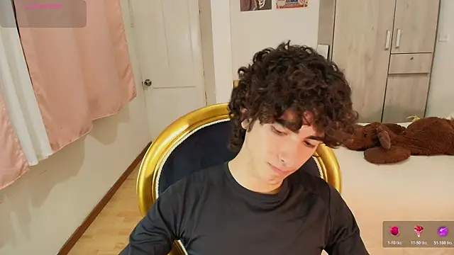 Snapshot of Nude_Boy18 chatting on 12, 11, 2025 Nude Boy18 online show from 12, 11, 2025