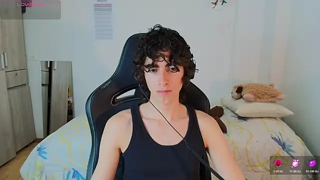 Snapshot of Nude_Boy18 chatting on 25, 2, 2026 Nude Boy18 online show from 25, 2, 2026