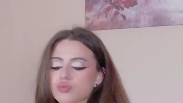 Sienna Voss online show from 10, 4, 2026