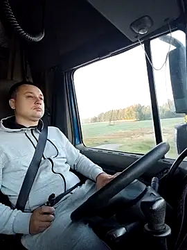 Amberdual online show from 8, 10, 2025