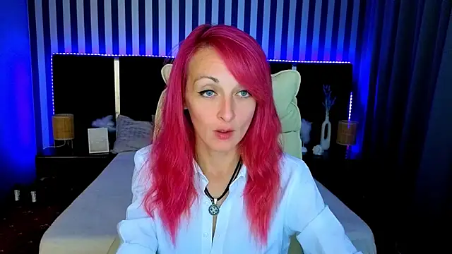 Snapshot of BrandyBloom chatting on 10, 9, 2025 BrandyBloom online show from 10, 9, 2025