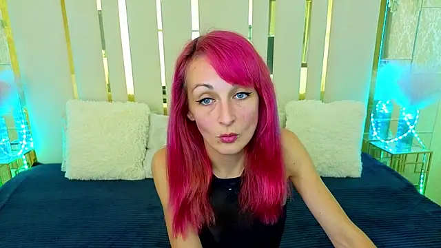 Snapshot of BrandyBloom chatting on 2, 11, 2025 BrandyBloom online show from 2, 11, 2025