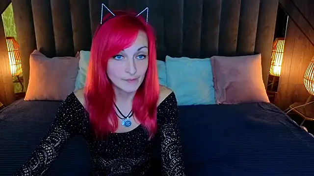 Snapshot of BrandyBloom chatting on 8, 11, 2025 BrandyBloom online show from 8, 11, 2025