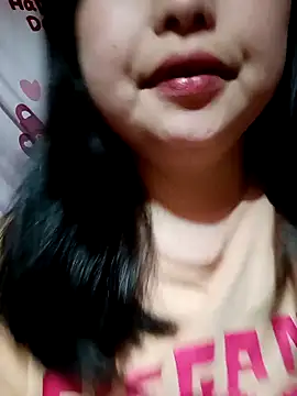 XoiXoi232 online show from 3, 3, 2026