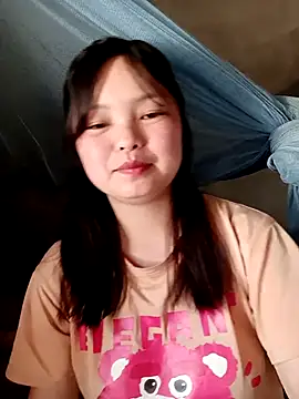 XoiXoi232 online show from 14, 4, 2026