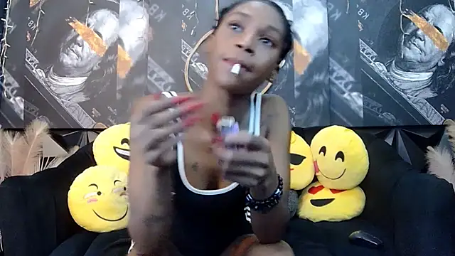 Lilmisbaddyxxx online show from 19, 2, 2026