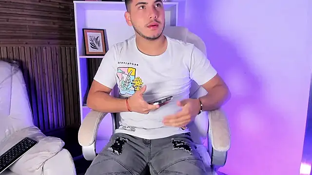 Axel grey  online show from 4, 12, 2025