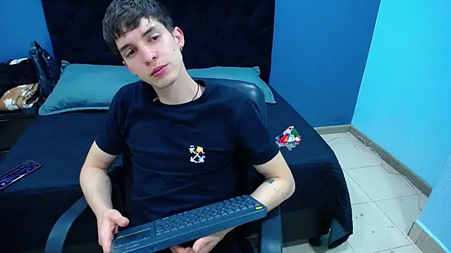 Jheampiiero online show from 28, 10, 2025