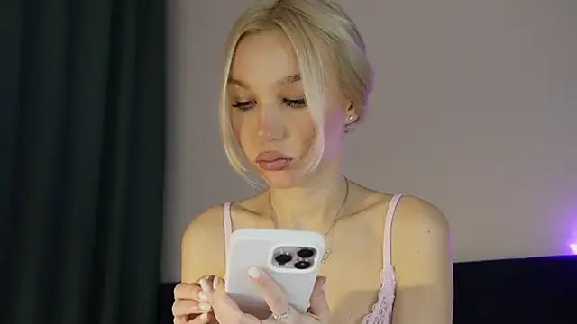 cuteleraay online show from 6, 2, 2026