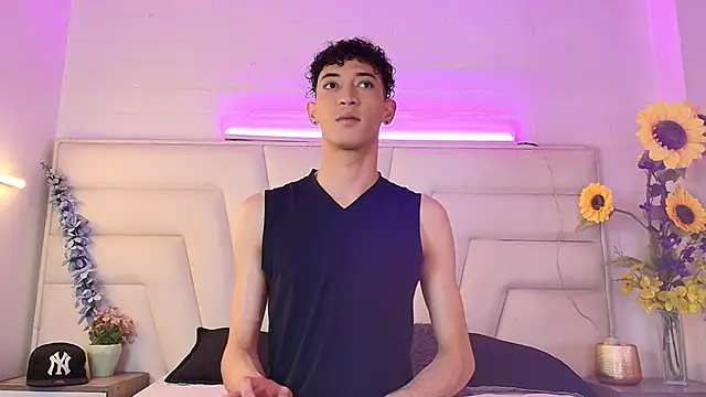 Ashton Myers online show from 29, 10, 2025