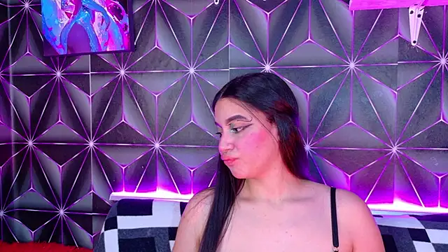 Megan Luxe online show from 23, 9, 2025