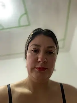 Snapshot of Abby-LS chatting on 14, 11, 2025 Abby-LS online show from 14, 11, 2025