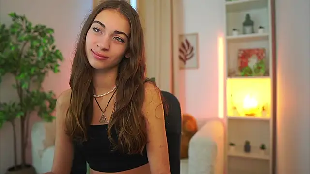Snapshot of Sophie__Nice chatting on 24, 9, 2025 Sophie Nice online show from 24, 9, 2025