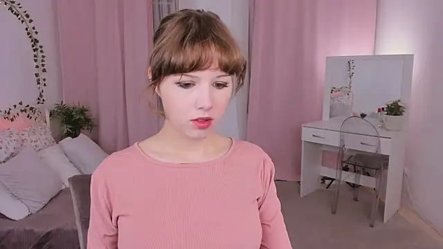 Snapshot of JanetMoor chatting on 20, 11, 2025 JanetMoor online show from 20, 11, 2025