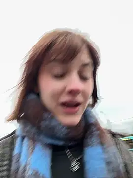 Snapshot of Only_April chatting on 18, 12, 2025 Only April online show from 18, 12, 2025