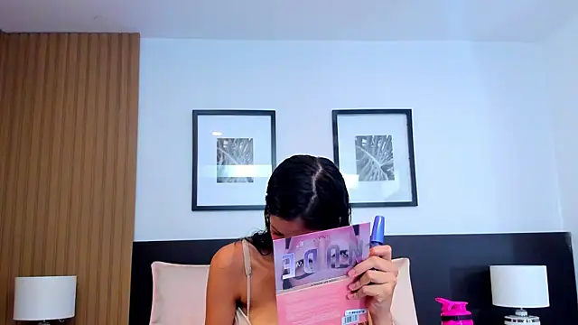 Snapshot of catalina_jolie chatting on 1, 12, 2025 catalina jolie online show from 1, 12, 2025