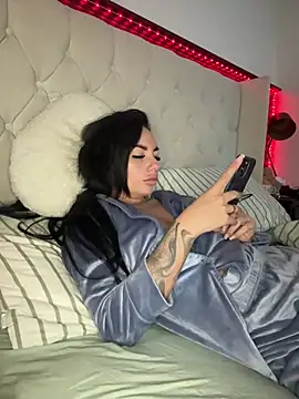 BELLABLACKXUK online show from 28, 4, 2026