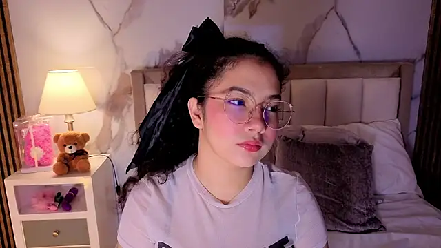 LunaRosse  online show from 23, 11, 2025