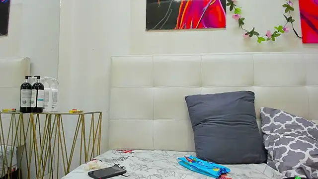 Lucia78couple online show from 4, 12, 2025