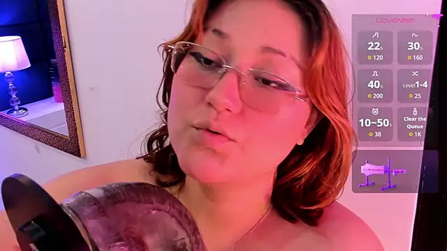 isa grey  online show from 26, 9, 2025