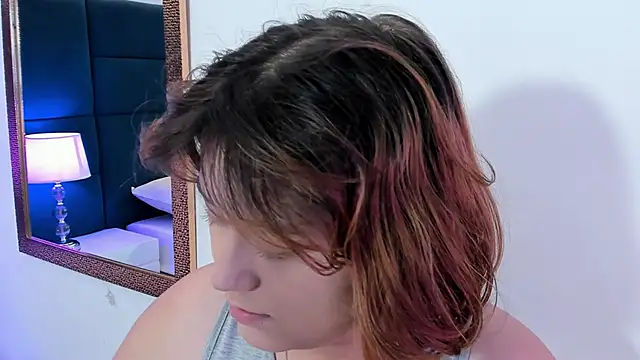 isa grey  online show from 10, 11, 2025