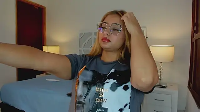 MikaelaStone online show from 10, 11, 2025