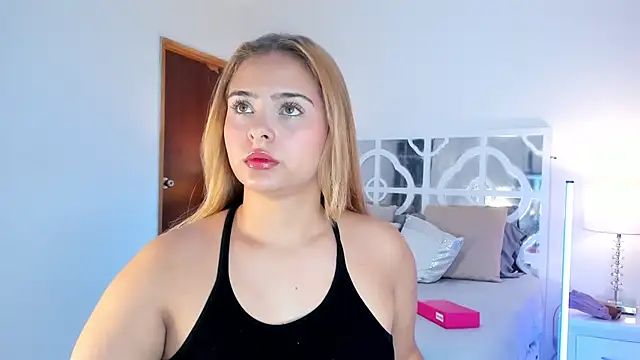 MikaelaStone online show from 4, 12, 2025