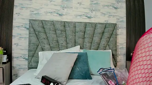 Snapshot of ShanelEvans chatting on 1, 12, 2025 ShanelEvans online show from 1, 12, 2025