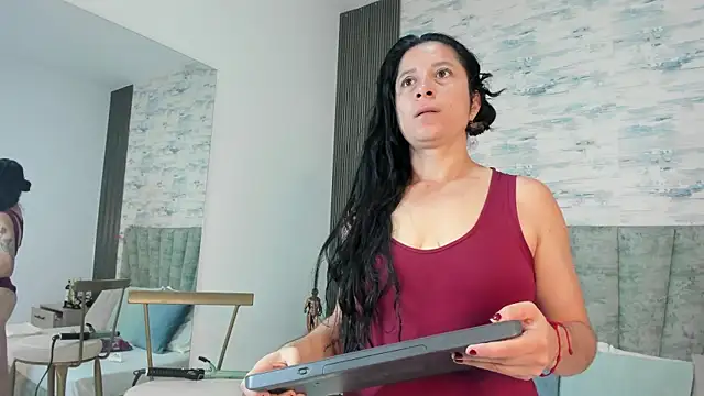 Snapshot of ShanelEvans chatting on 12, 1, 2026 ShanelEvans online show from 12, 1, 2026