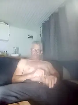 Snapshot of CPTCOCK chatting on 28, 11, 2025 CPTCOCK online show from 28, 11, 2025