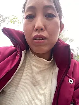 Huong-Ly online show from 4, 12, 2025