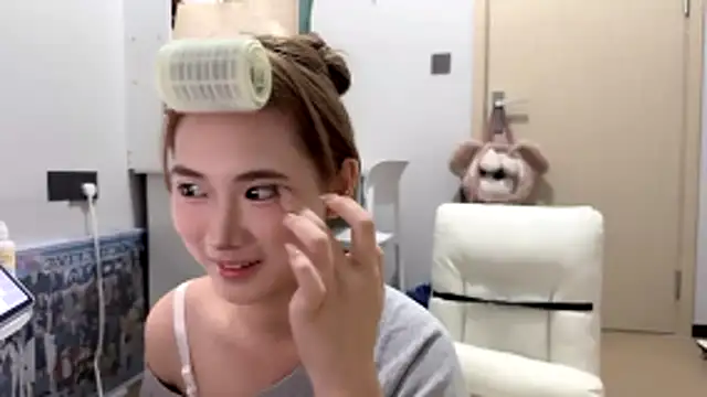 Snapshot of Ann-cookie chatting on 7, 11, 2025 Ann-cookie online show from 7, 11, 2025