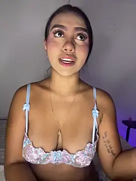 Snapshot of Michelle_johnson_ chatting on 17, 12, 2025 Michelle johnson online show from 17, 12, 2025