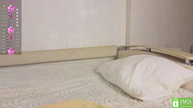 KittenFang online show from 10, 10, 2025