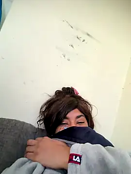 LuckyKhloe online show from 15, 10, 2025