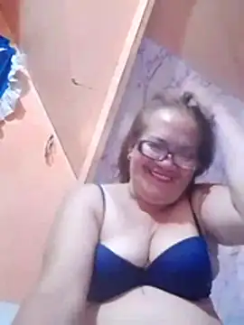 Snapshot of vickyhot1966 chatting on 17, 6, 2026 vickyhot1966 online show from 17, 6, 2026