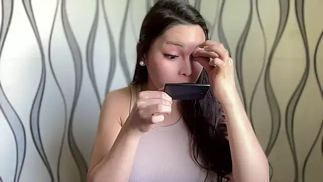 Snapshot of lovekatexx chatting on 24, 10, 2025 lovekatexx online show from 24, 10, 2025