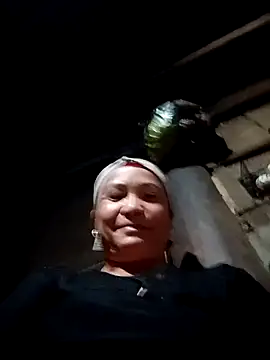 Love-Mama33 online show from 1, 11, 2025