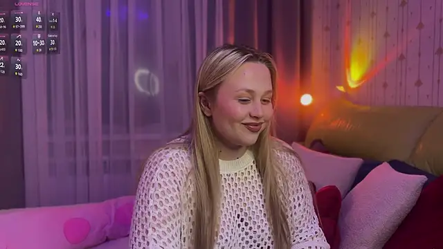 Estella Elwood online show from 1, 3, 2026