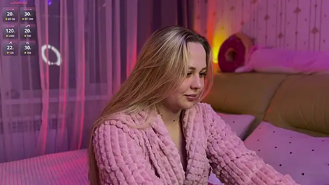 Estella Elwood online show from 21, 4, 2026